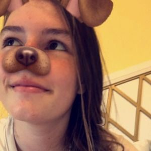 Meet your Posher, Caroline